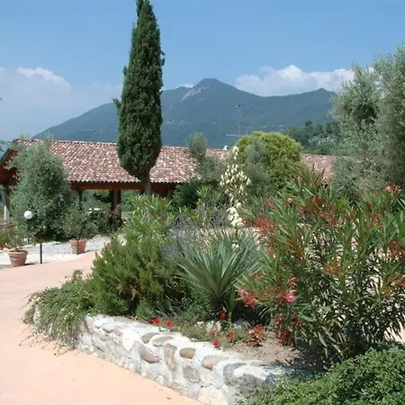 Renzano Garden